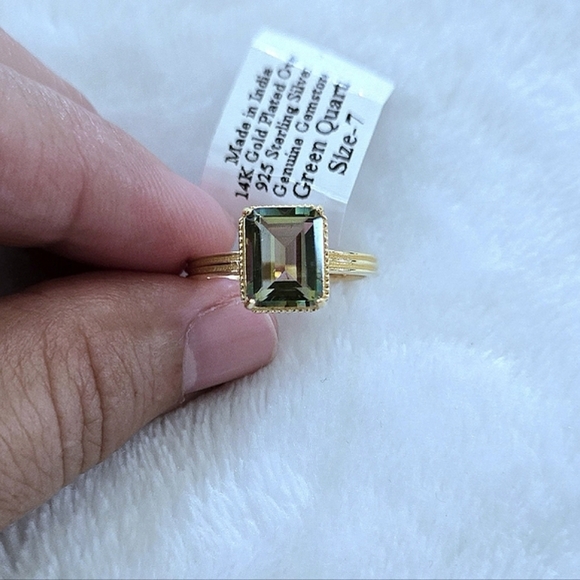 Shivam Rectangular Green💚 Quartz Ring💍 - NWT - Picture 2 of 16